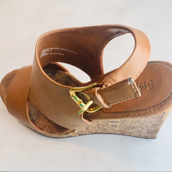 EUC Karly leather-like wedges - Picture 6 of 8